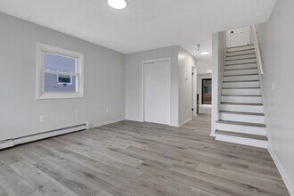 107 Roosevelt St in Providence, RI - Building Photo - Building Photo