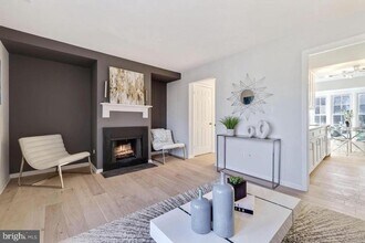 4940 Bradley Blvd in Chevy Chase, MD - Building Photo - Building Photo