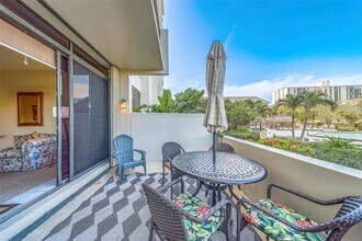 400 Island Way, Unit 104 in Clearwater, FL - Building Photo - Building Photo