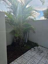 8000 SW 152nd Ave in Miami, FL - Building Photo - Building Photo