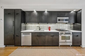 1875 Mission St in San Francisco, CA - Building Photo - Building Photo