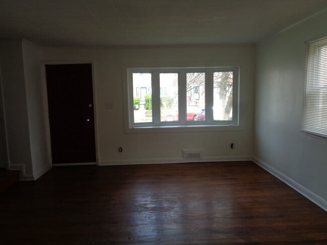 5907 Yorkwood Rd in Baltimore, MD - Building Photo - Building Photo