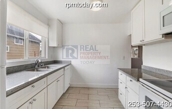 6209 S Pine St in Tacoma, WA - Building Photo - Building Photo