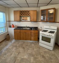 38 Hanson St, Unit 1 in Somerville, MA - Building Photo