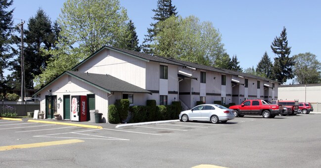 Terrace Apartments in Lakewood, WA - Building Photo - Building Photo