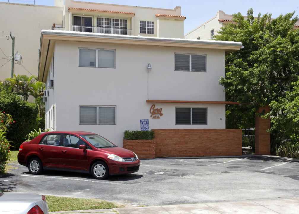 Gary Apartments in Coral Gables, FL - Building Photo