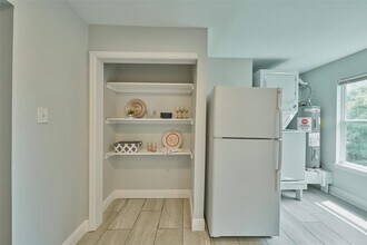 3437 Dennis St-Unit -3 in Houston, TX - Building Photo - Building Photo