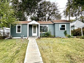 2046 N 69th St in Omaha, NE - Building Photo