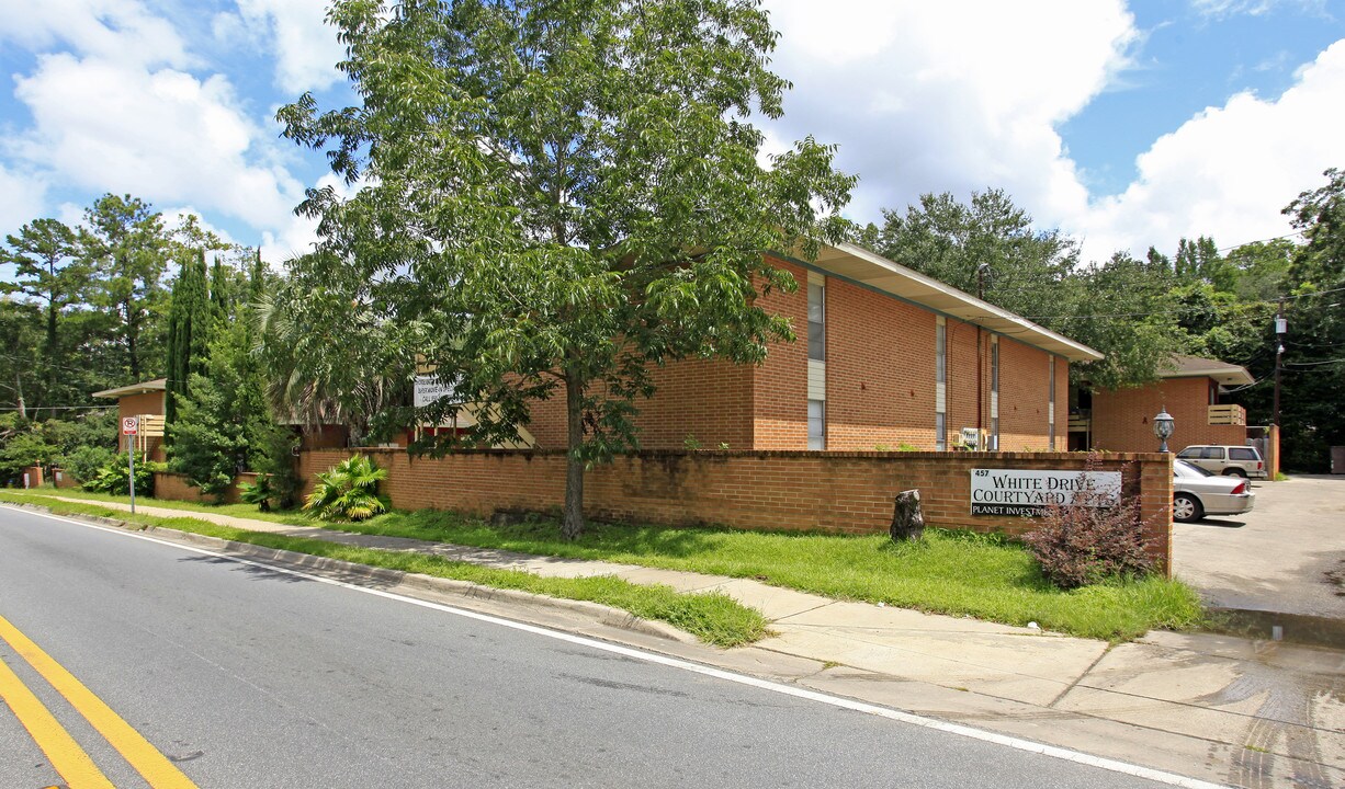 Great apartment near West Tennessee in Tallahassee, FL - Building Photo