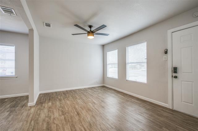 637 N 4th St in Garland, TX - Building Photo - Building Photo