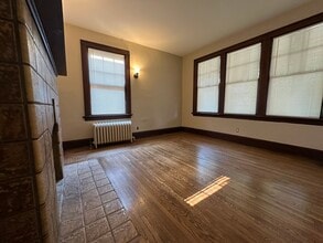 403 Probasco St in Cincinnati, OH - Foto de edificio - Building Photo