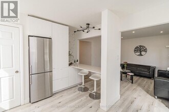 260 W 16th St in Hamilton, ON - Building Photo - Building Photo