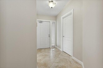 7756 Nile River Rd in West Palm Beach, FL - Building Photo - Building Photo