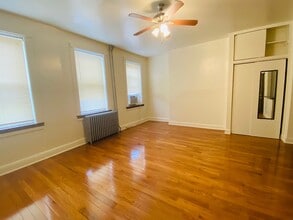 865 Hollins St, Unit 2F in Baltimore, MD - Building Photo - Building Photo