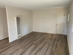 Precious 1BR/1BA Cottage On N Ross in Auburn, AL - Building Photo - Building Photo
