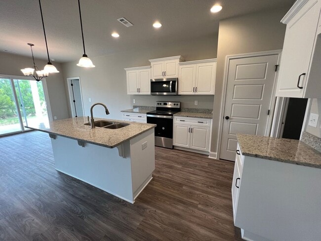 228 Archer Rd in Statesboro, GA - Building Photo - Building Photo