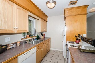 1215 3rd St N in St. Petersburg, FL - Building Photo - Building Photo