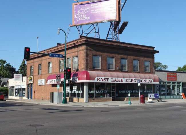 3543 E Lake St in Minneapolis, MN - Foto de edificio - Building Photo