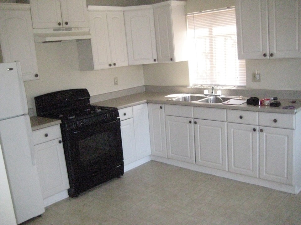 4787 A St in San Diego, CA - Foto de edificio