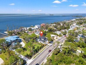 1542 Bayshore Blvd in Dunedin, FL - Building Photo - Building Photo