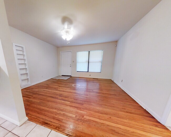 811 S Lipona Rd in Tallahassee, FL - Building Photo - Building Photo