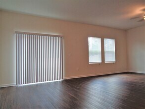 11607 Pace Bend Ct in Gibsonton, FL - Building Photo - Building Photo