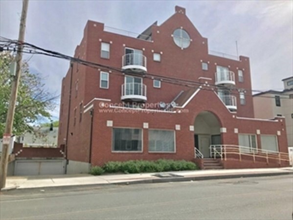 258 Beacon St in Somerville, MA - Building Photo