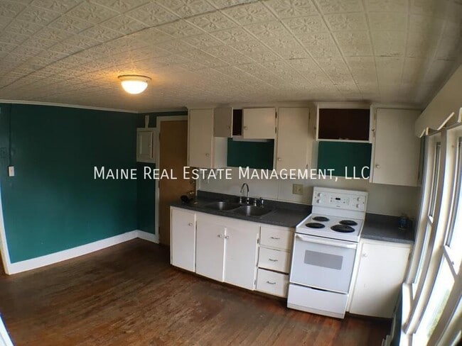 29 Holyoke St-Unit -3 in Brewer, ME - Building Photo - Building Photo