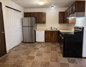 139 Juniper Pl, Unit B in Loveland, CO - Building Photo - Building Photo