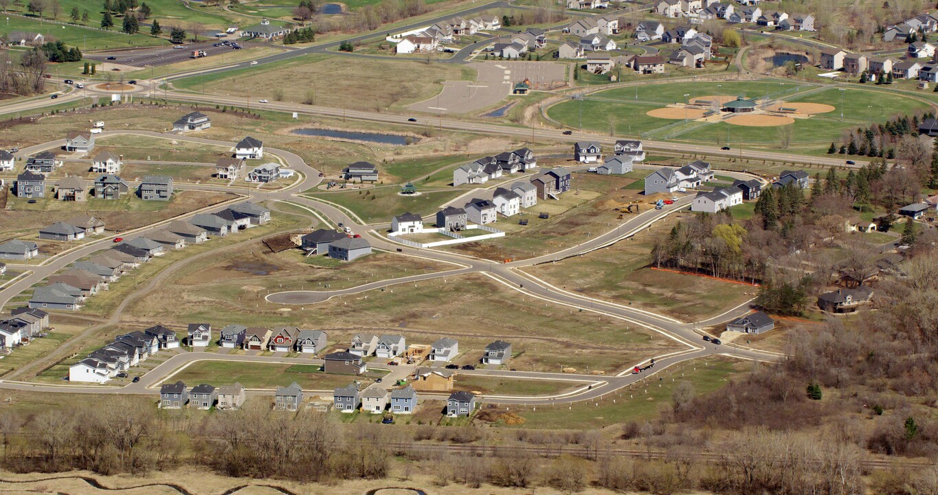 North Creek in Farmington, MN - Building Photo