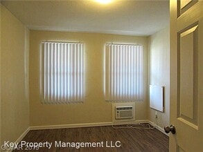 319 N 11th St in Las Vegas, NV - Building Photo - Building Photo