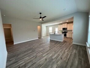 901 Calhoun Dr in Anna, TX - Foto de edificio - Building Photo