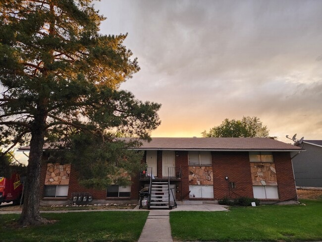 1072 S Ellen Cir