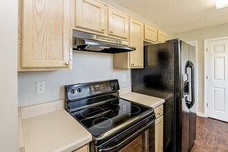 200 Village Dr in Oakland, TN - Building Photo - Building Photo