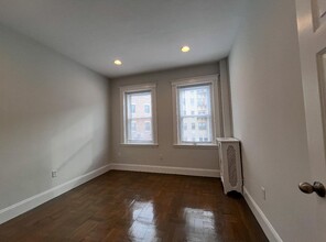 31 Queensberry St, Unit 2 in Boston, MA - Building Photo - Building Photo