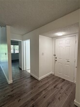 640 S Park Rd in Hollywood, FL - Foto de edificio - Building Photo