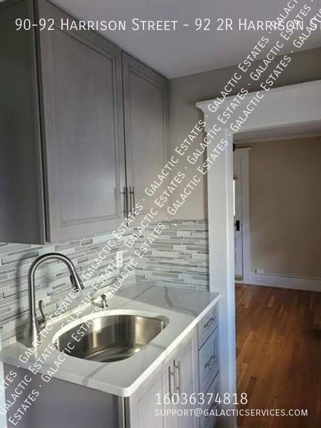 90-92 Harrison St in Manchester, NH - Building Photo - Building Photo