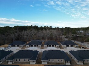 Creekside in Pineville, LA - Foto de edificio - Building Photo