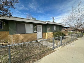 605 4th St in Taft, CA - Building Photo