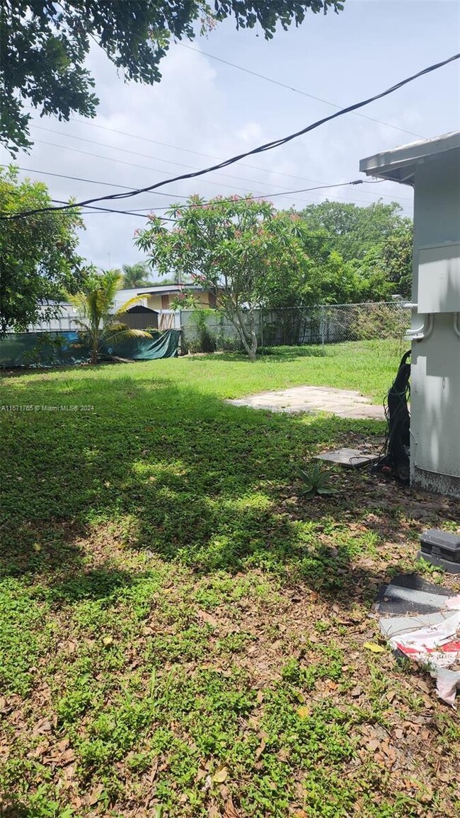 2648 Fillmore St in Hollywood, FL - Building Photo - Building Photo