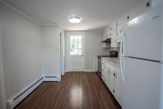 61 Orchard St in Bellingham, MA - Building Photo - Building Photo