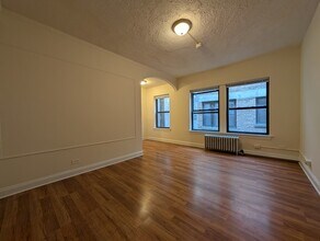 5425 N Kenmore Ave, Unit 304 in Chicago, IL - Building Photo - Building Photo