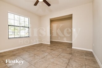 9631 Sage Creek Dr, Unit P-11 in Ruskin, FL - Building Photo - Building Photo