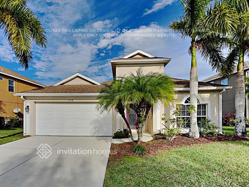 7178 50th Ave Cir E in Palmetto, FL - Building Photo