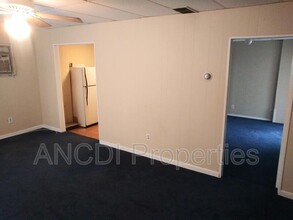 935 Bergen St in Gloucester City, NJ - Building Photo - Building Photo