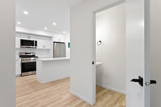 11510-11587 87 St NW in Edmonton, AB - Building Photo - Building Photo