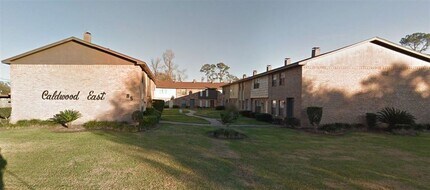 85 E Caldwood Dr in Beaumont, TX - Foto de edificio - Building Photo