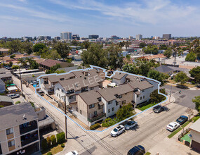 520 E Walnut St in Santa Ana, CA - Building Photo - Building Photo