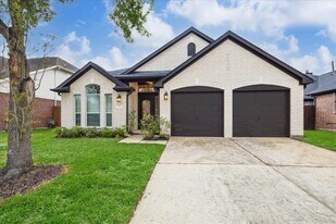 416 Twin Timbers Ln in Kemah, TX - Building Photo