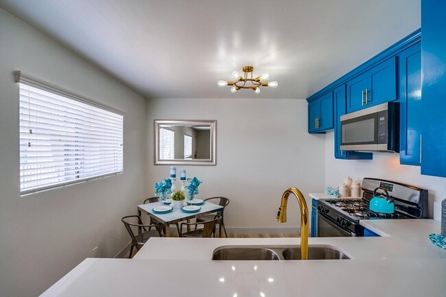 921 Alamitos Ave in Long Beach, CA - Building Photo - Building Photo